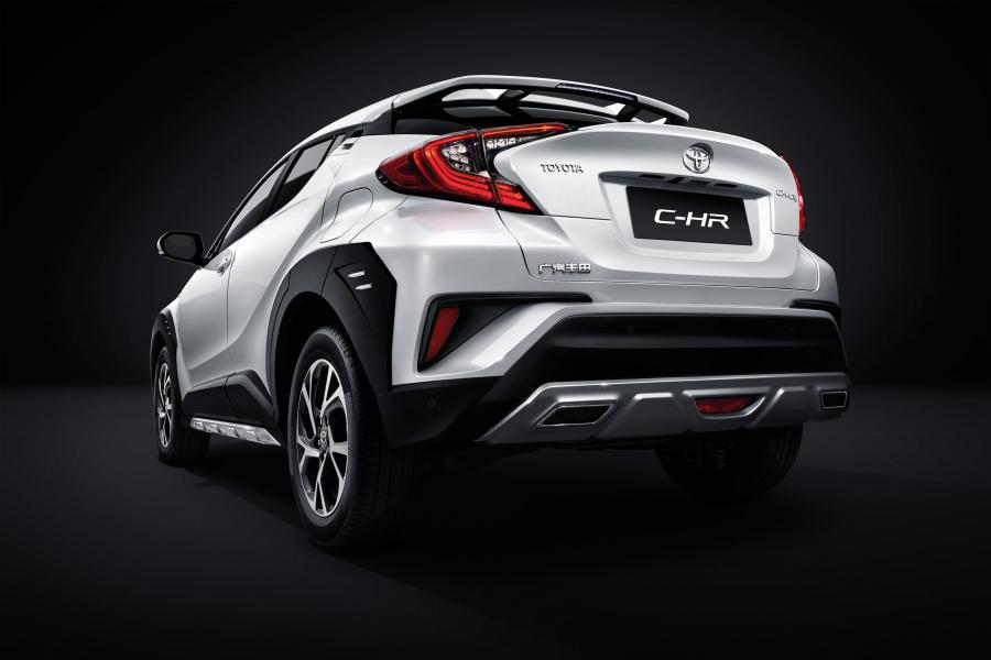  Toyota C-HR 2018 года  (CN) (фото 3 из 6)